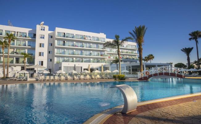 Фото отеля Tsokkos Protaras Beach Hotel