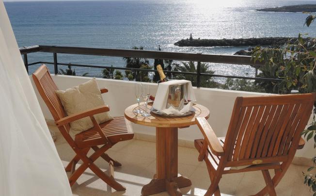 Фото отеля Coral Beach Hotel & Resort