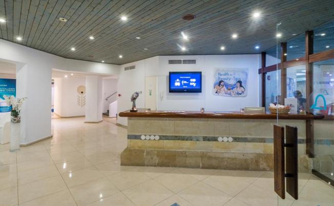 Фото отеля Coral Beach Hotel & Resort