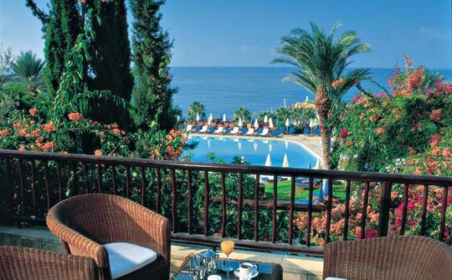 Фото отеля Coral Beach Hotel & Resort