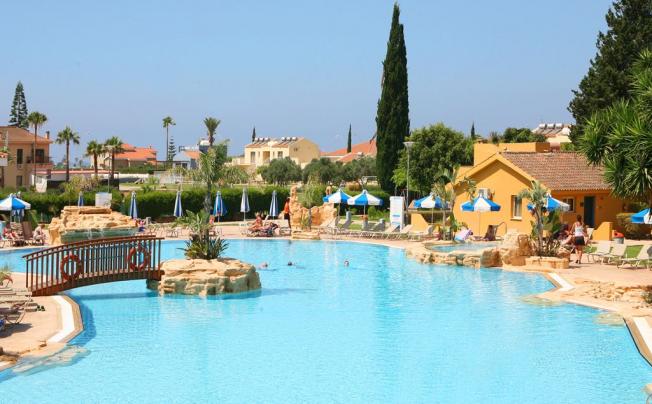 Фото отеля Makronisos Village 