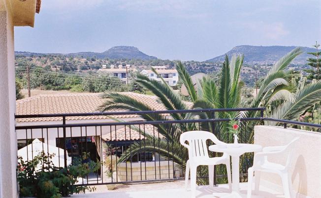 Фото отеля Tavros Hotel Apartments