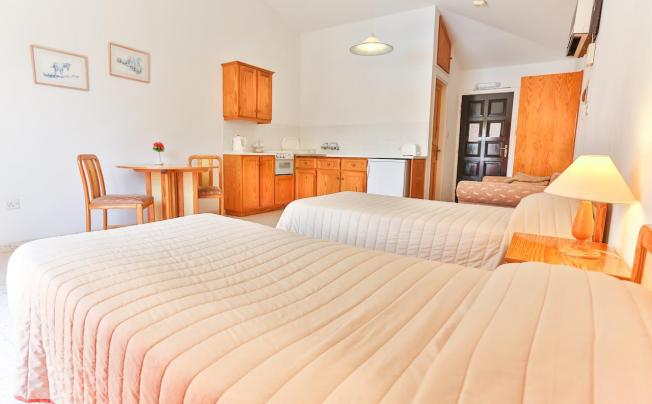 Фото отеля Tavros Hotel Apartments