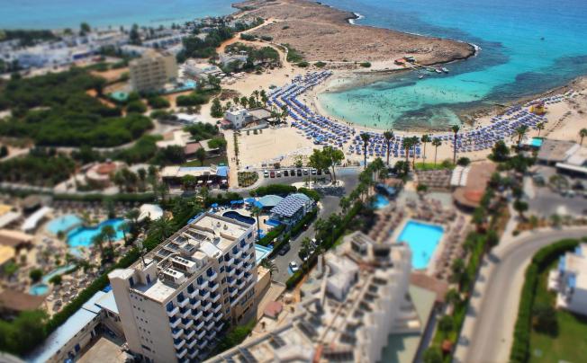 Фото отеля ANONYMOUS BEACH HOTEL 