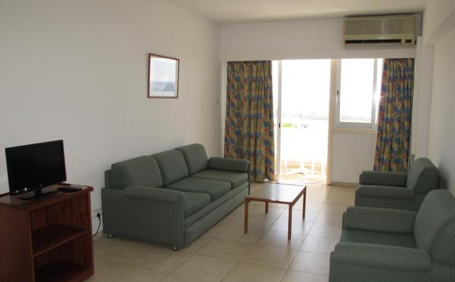 Фото отеля Sun Hall Beach Hotel Apartments