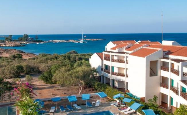 Фото отеля Harrys Hotel