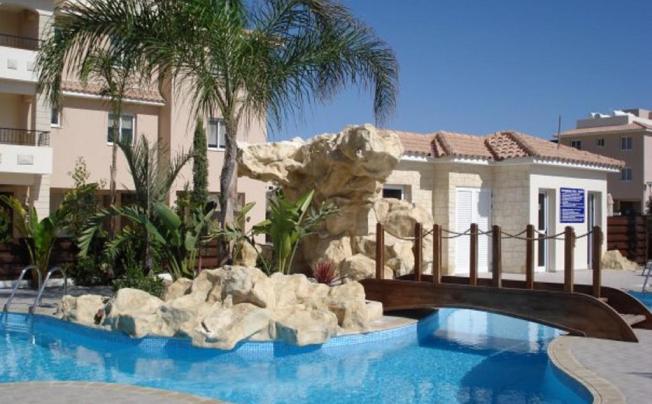 Фото отеля Majestic Gardens Apartments