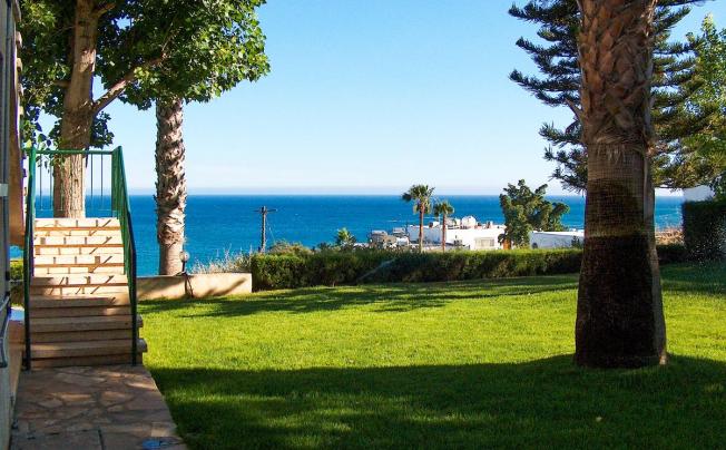 Фото отеля Kotzias Beach Apartments