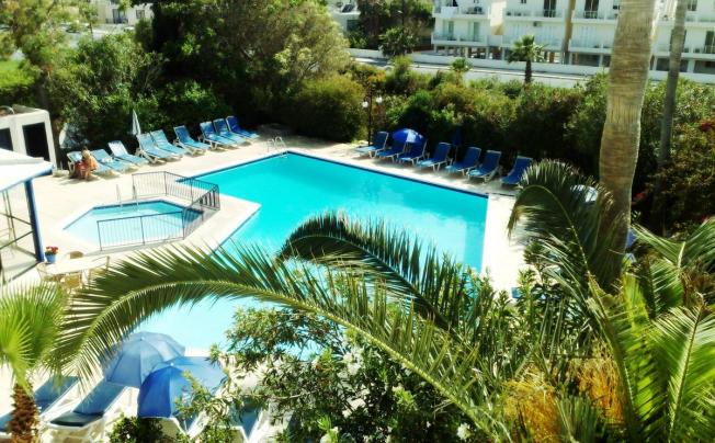 Фото отеля Hilltop Gardens Hotel Apartments