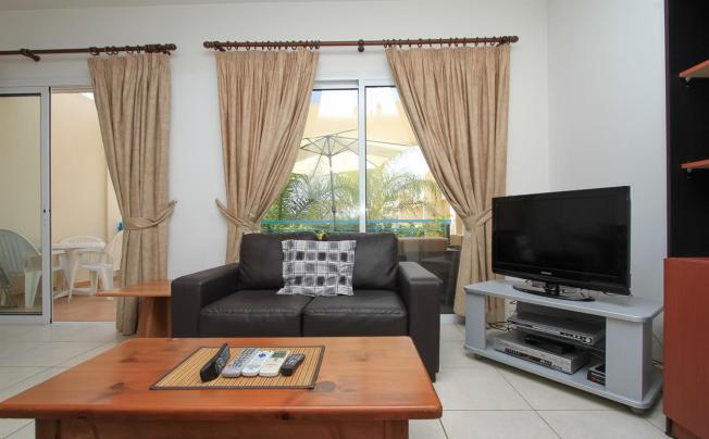 Фото отеля Blue Oasis Gardens Apartment