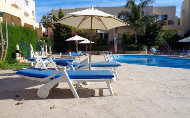Фото отеля Blue Oasis Gardens Apartment