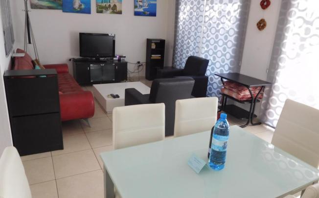 Фото отеля Blue Oasis Gardens Apartment
