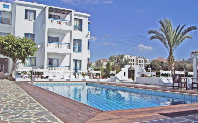 Фото отеля Tasiana Hotel Apartments
