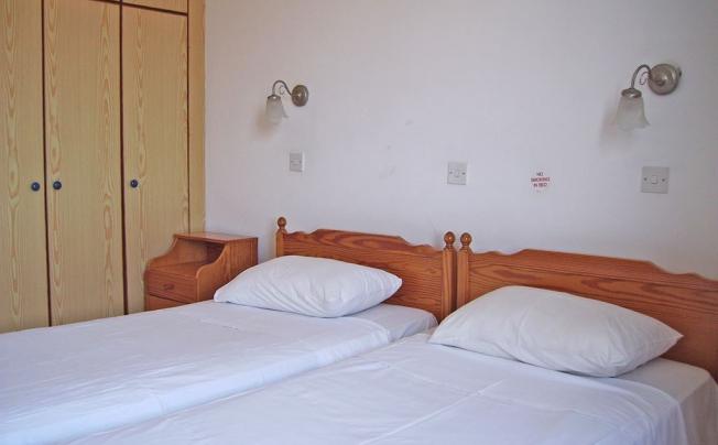 Фото отеля Tasiana Hotel Apartments