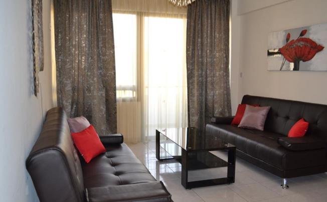 Фото отеля Tasiana Hotel Apartments
