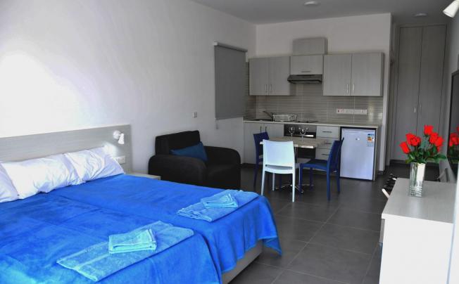 Фото отеля Kaos Hotel & Apartments