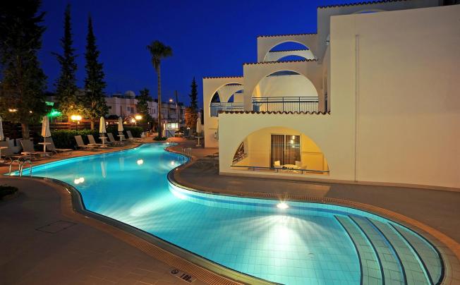 Фото отеля Petrosana Hotel Apts