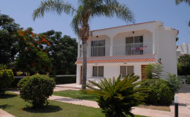 Фото отеля MAISTRALI BEACH HOTEL APTS 