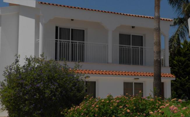 Фото отеля MAISTRALI BEACH HOTEL APTS 