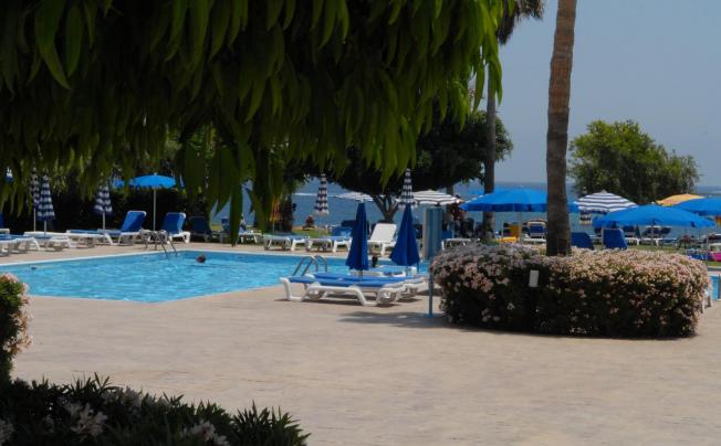 Фото отеля MAISTRALI BEACH HOTEL APTS 