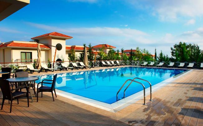 Фото отеля KORINEUM GOLF RESORT  