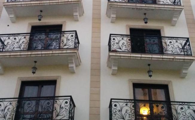 Фото отеля Lakis Court