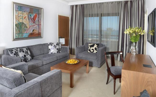 Фото отеля PALM BEACH HOTEL & BUNGALOWS 