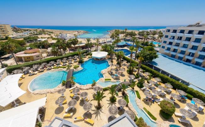 Фото отеля Tasia Maris Beach Hotel & Spa