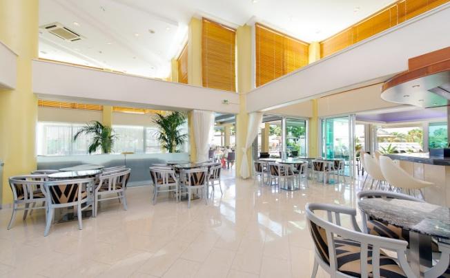 Фото отеля Tasia Maris Beach Hotel & Spa