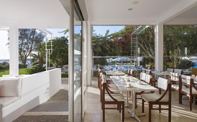 Фото отеля Grecian Sands Hotel
