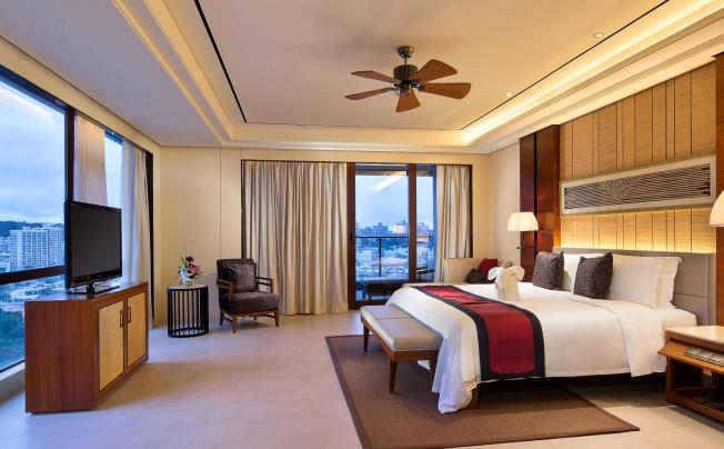 Фото отеля Crowne Plaza Sanya City Center