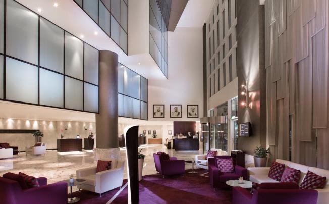 Фото отеля Grand Millennium Al Wahda Hotel