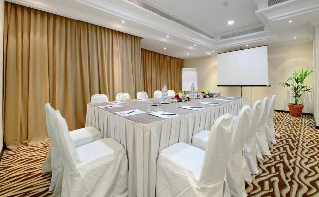 Фото отеля Al Majaz Premiere deluxe Hotel Apartments