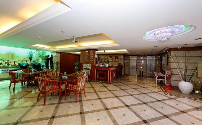 Фото отеля Jonrad Hotel