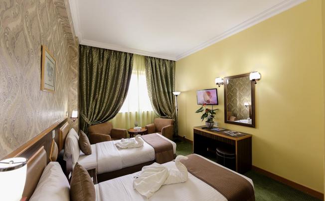 Фото отеля Jonrad Hotel