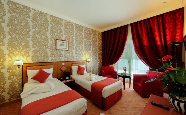 Фото отеля Jonrad Hotel