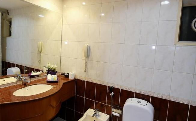 Фото отеля Jonrad Hotel