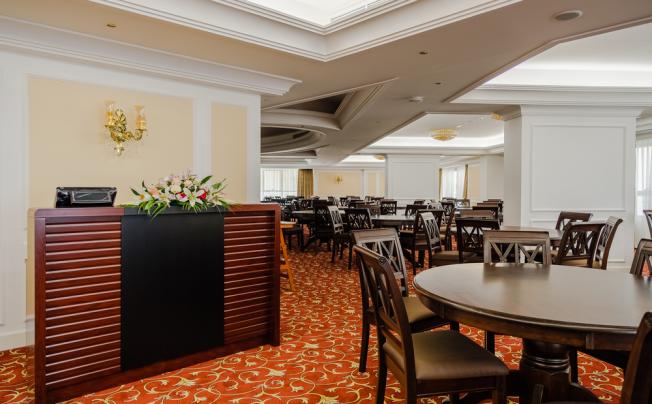 Фото отеля Crystal Plaza Al Majaz Hotel
