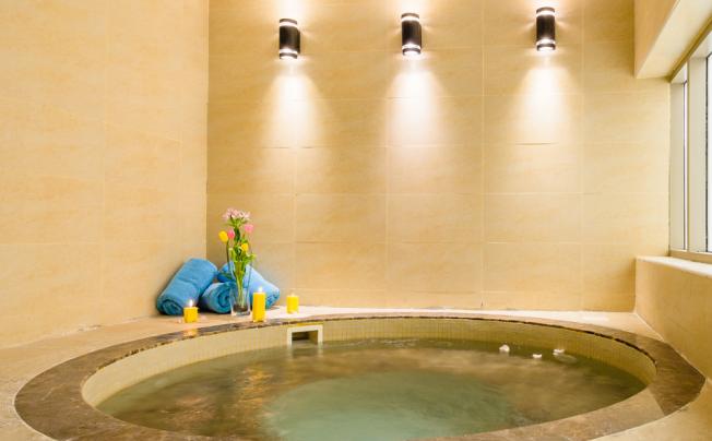 Фото отеля Crystal Plaza Al Majaz Hotel
