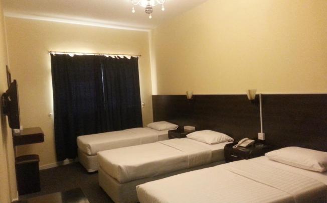 Фото отеля Royal Creek Hotel