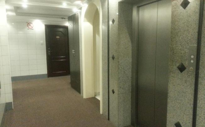 Фото отеля Royal Creek Hotel