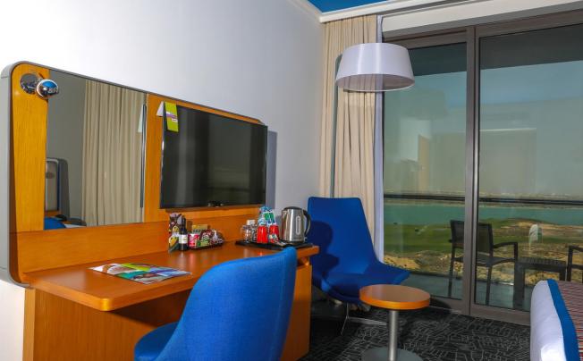 Фото отеля Park Inn By Radisson Yas Island 