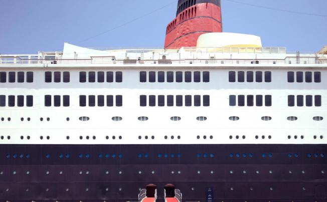 Фото отеля Queen Elizabeth 2 hotel