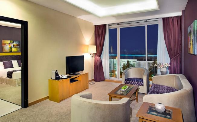 Фото отеля ARMADA BLUEBAY HOTEL & RESORT JUMEIRAH LAKE TOWERS