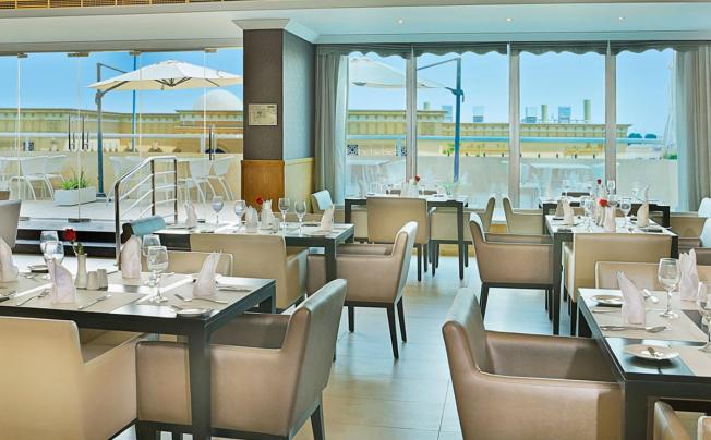Фото отеля ARMADA BLUEBAY HOTEL & RESORT JUMEIRAH LAKE TOWERS