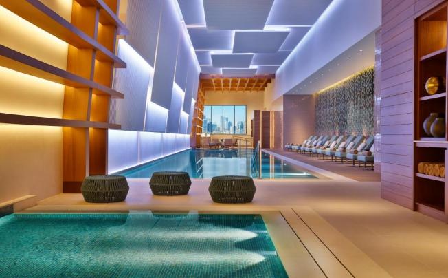 Фото отеля Doubletree By Hilton Sharjah Waterfront Hotel & Residences