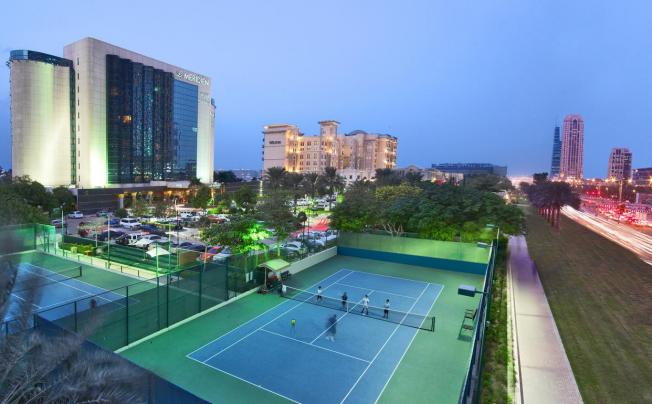 Фото отеля Le Meridien Mina Seyahi Beach Resort & marina