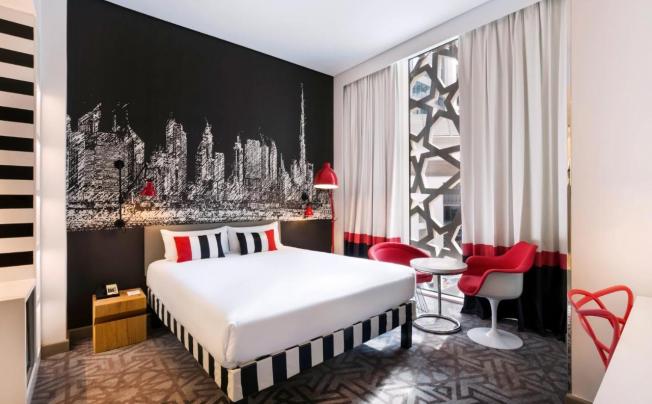 Фото отеля Ibis Styles Dubai Airport Hotel 