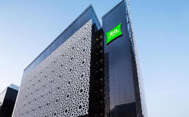 Фото отеля Ibis Styles Dubai Airport Hotel 