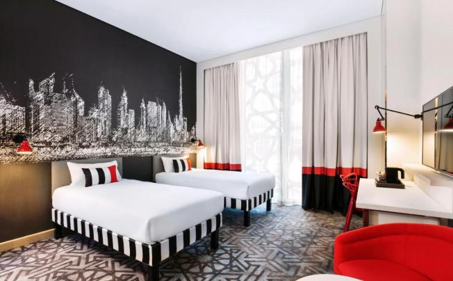 Фото отеля Ibis Styles Dubai Airport Hotel 